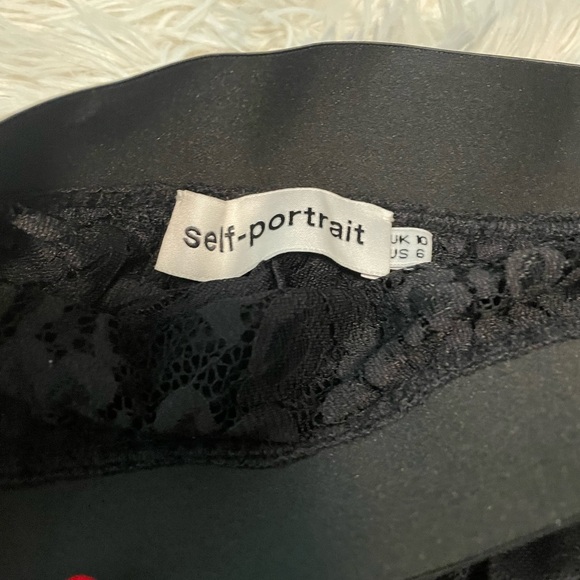 Gorgeous Self-Portrait double layered skirt - Picture 14 of 15